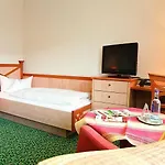 Landkomfort Elsenmann Garni 酒店 维林根